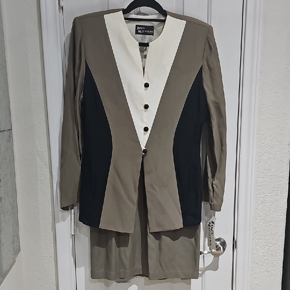 JASON MATTHEWS NWT  Vintage Skirt Suit Size 12 Tricolor Rayon/ Acetate.